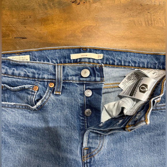 Levi’s Jeans Size 27 - Picture 2 of 10